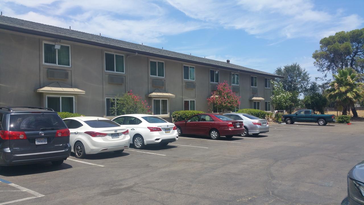 Готель Super 8 By Wyndham Sacramento Carmichael Екстер'єр фото