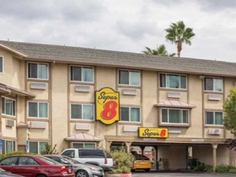Готель Super 8 By Wyndham Sacramento Carmichael Екстер'єр фото