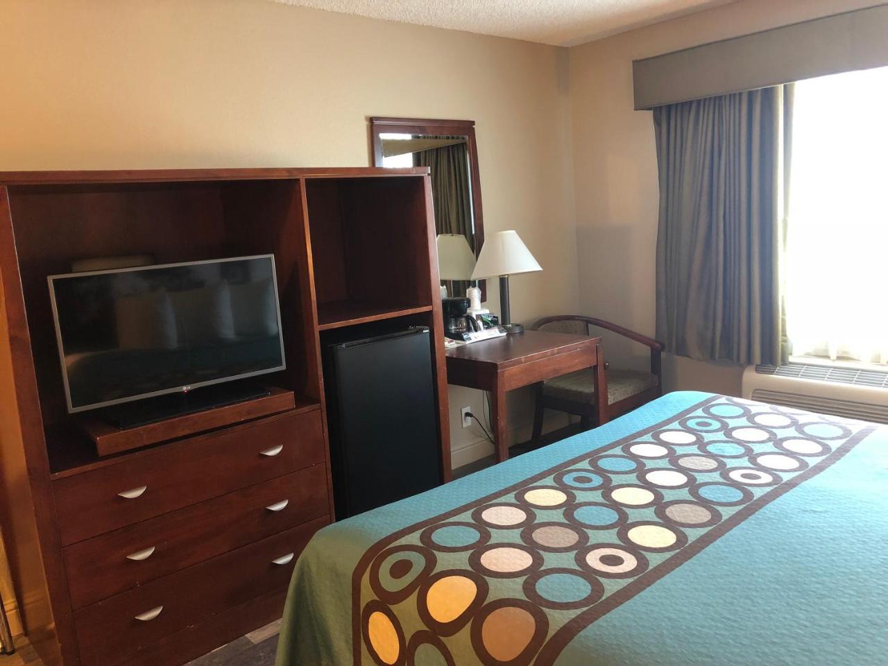 Готель Super 8 By Wyndham Sacramento Carmichael Екстер'єр фото